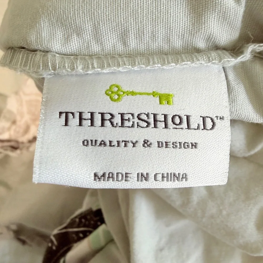 Threshold King Floral Medallion  Reversable Duvet Cover 100% Cotton